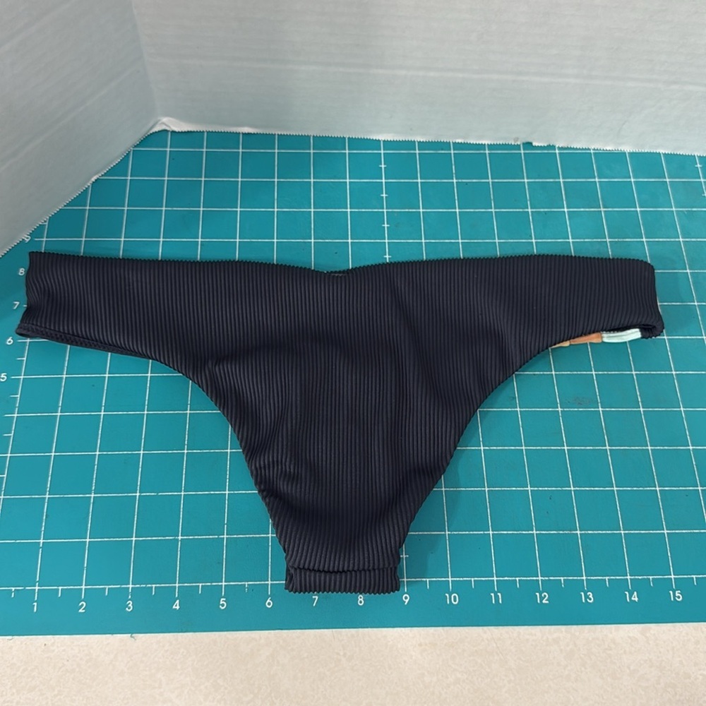 Nwt Rip Curl Block Party Spliced Cheeky Bikini Bo… - image 5